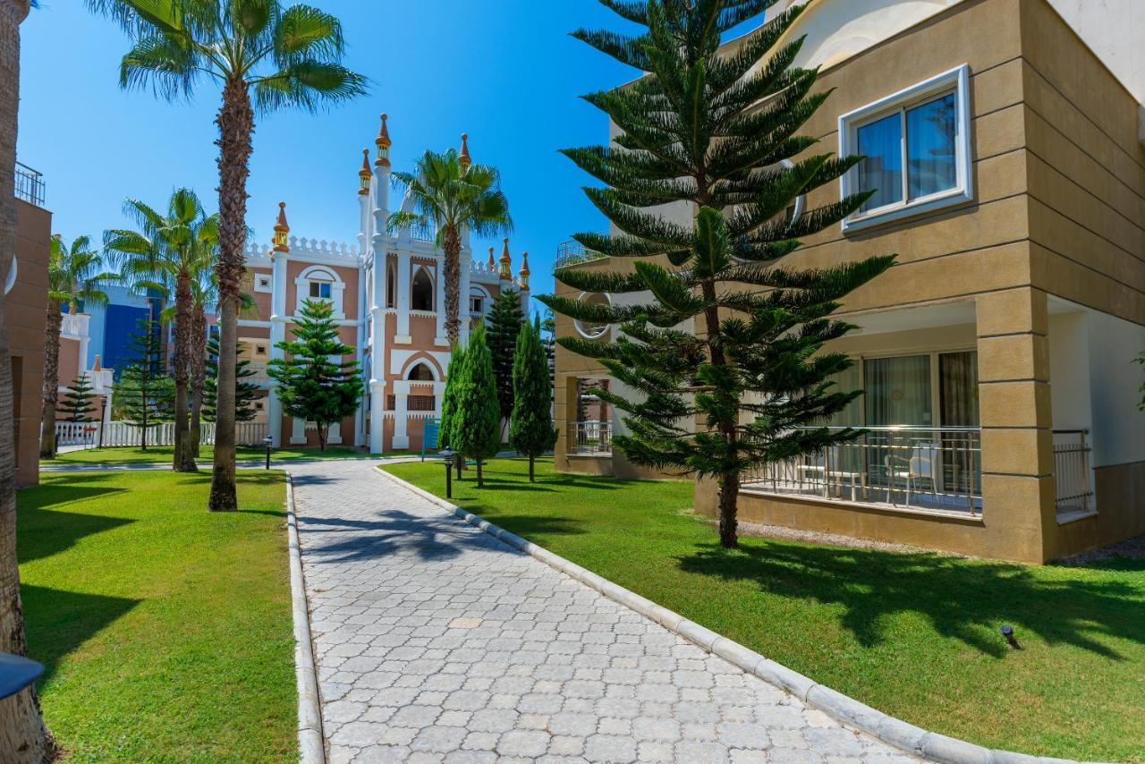 Kamelya Aishen Club & Aqua Ultra All Inclusive Kids Concept Side Exterior foto The complex of the university